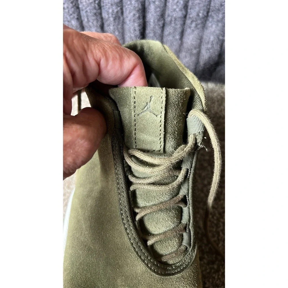 Nike Air Jordan Future Olive Canvas Trainers Shoes AR0726-300 Women's Size 8.5
